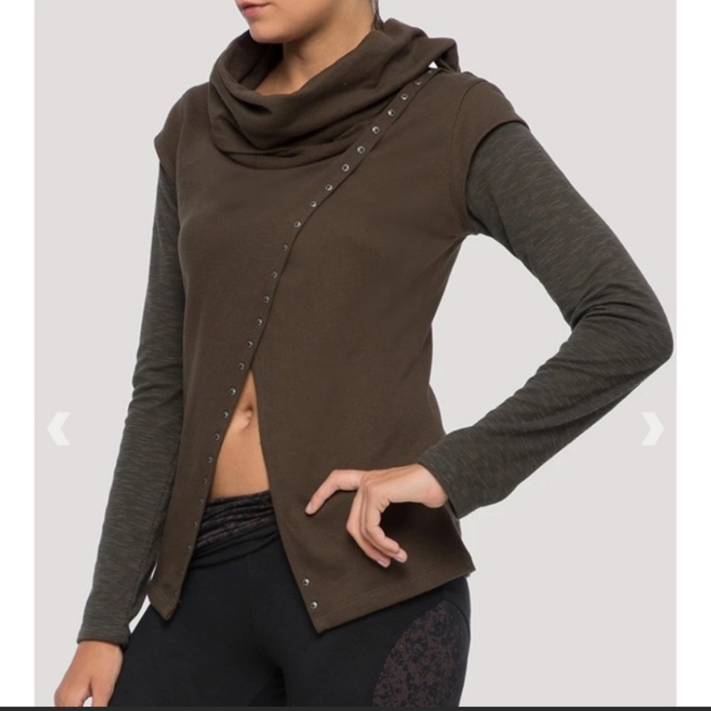 Paulo Magic Sweater size 2 Olive
